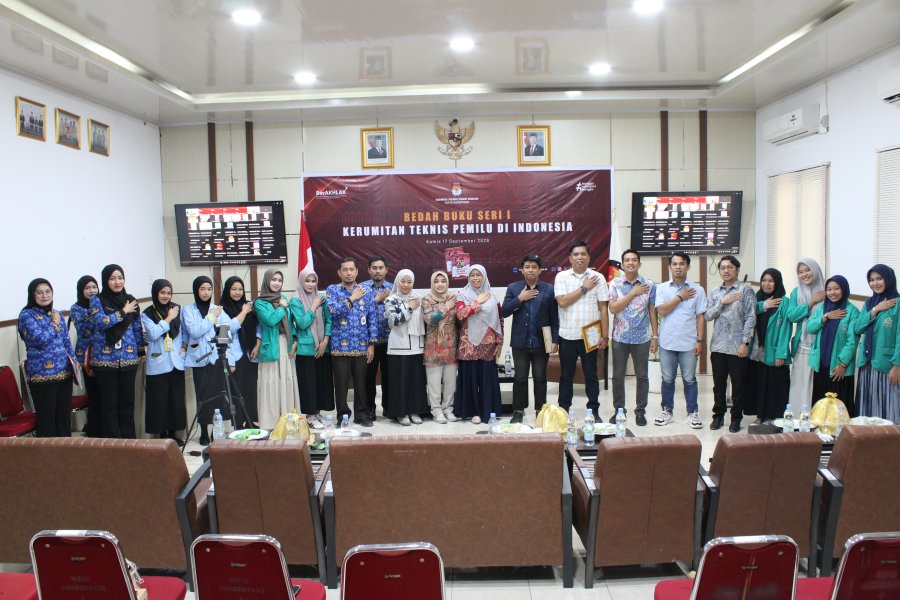 Bedah Buku Seri I, KPU Parepare Bahas Kerumitan Teknis Penyelenggaraan Pemilu